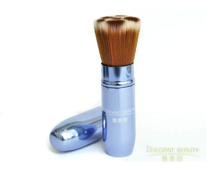 如何判斷一支化妝刷的材質(zhì)是否適合敏感肌膚使用？